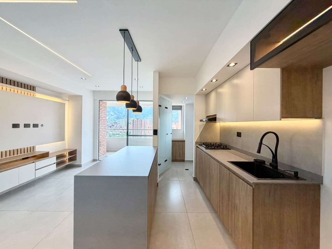 Apartment for Rent - Fabricato Neighborhood, Bello
