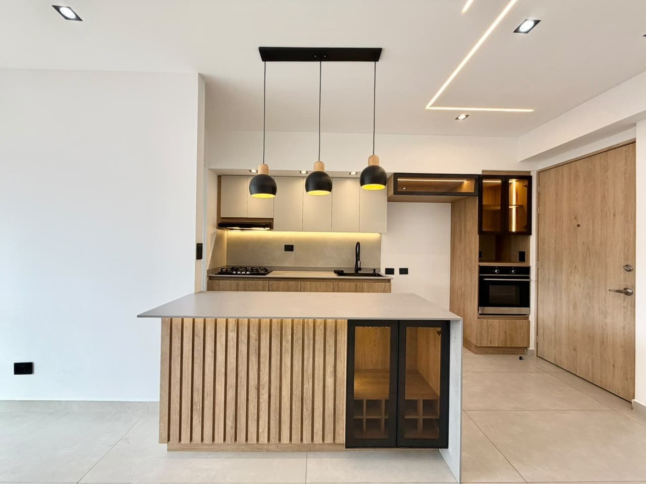 Apartment for Rent - Fabricato Neighborhood, Bello