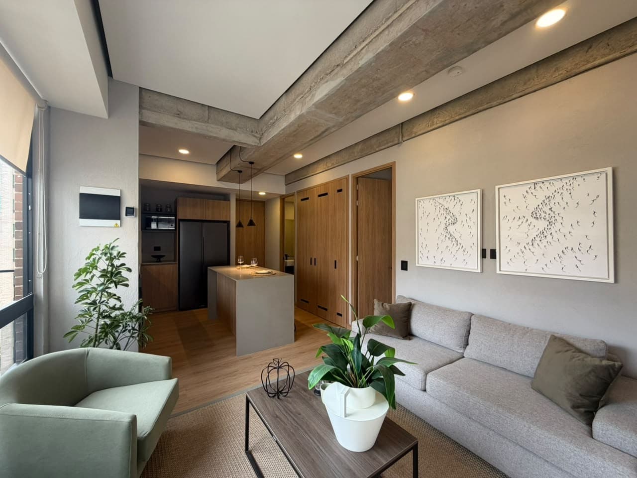 Apartaestudio En Arriendo Amoblado - Sector Cuidad Del Rio, Poblado