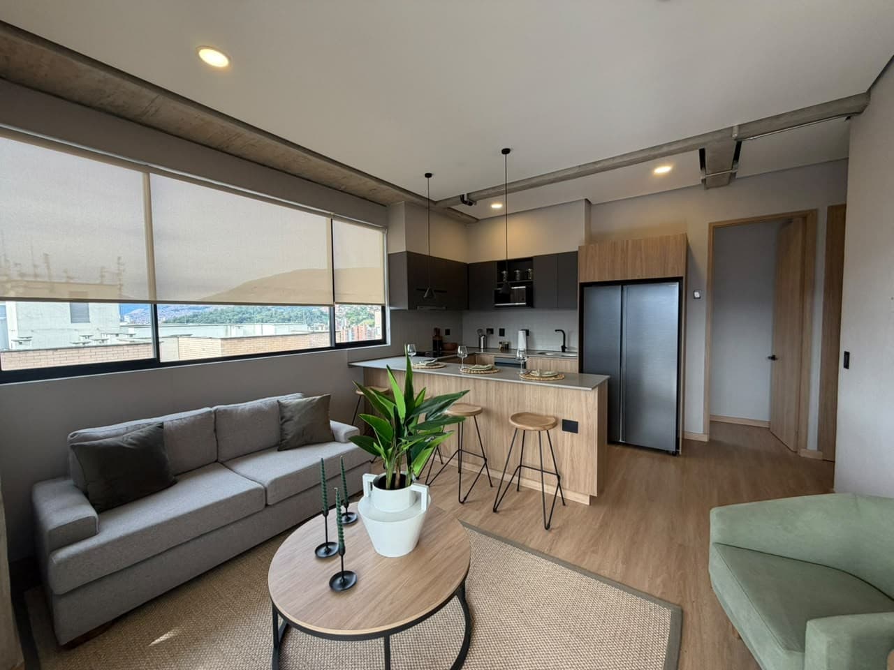 Apartamento En Arriendo - Sector Cuidad Del Rio, Poblado