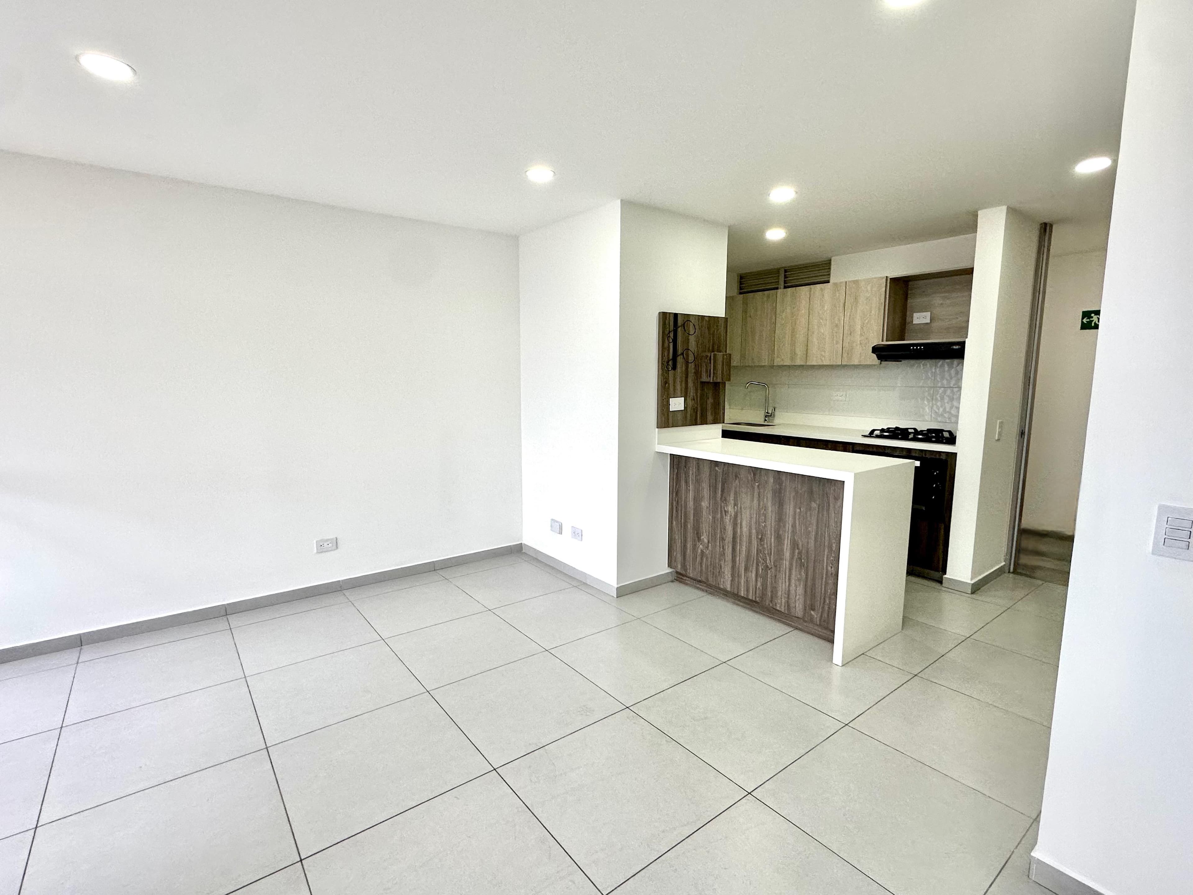 Apartment for Sale in Medellín, San Diego Poblado Neighborhood, Metropolitan Apartments
