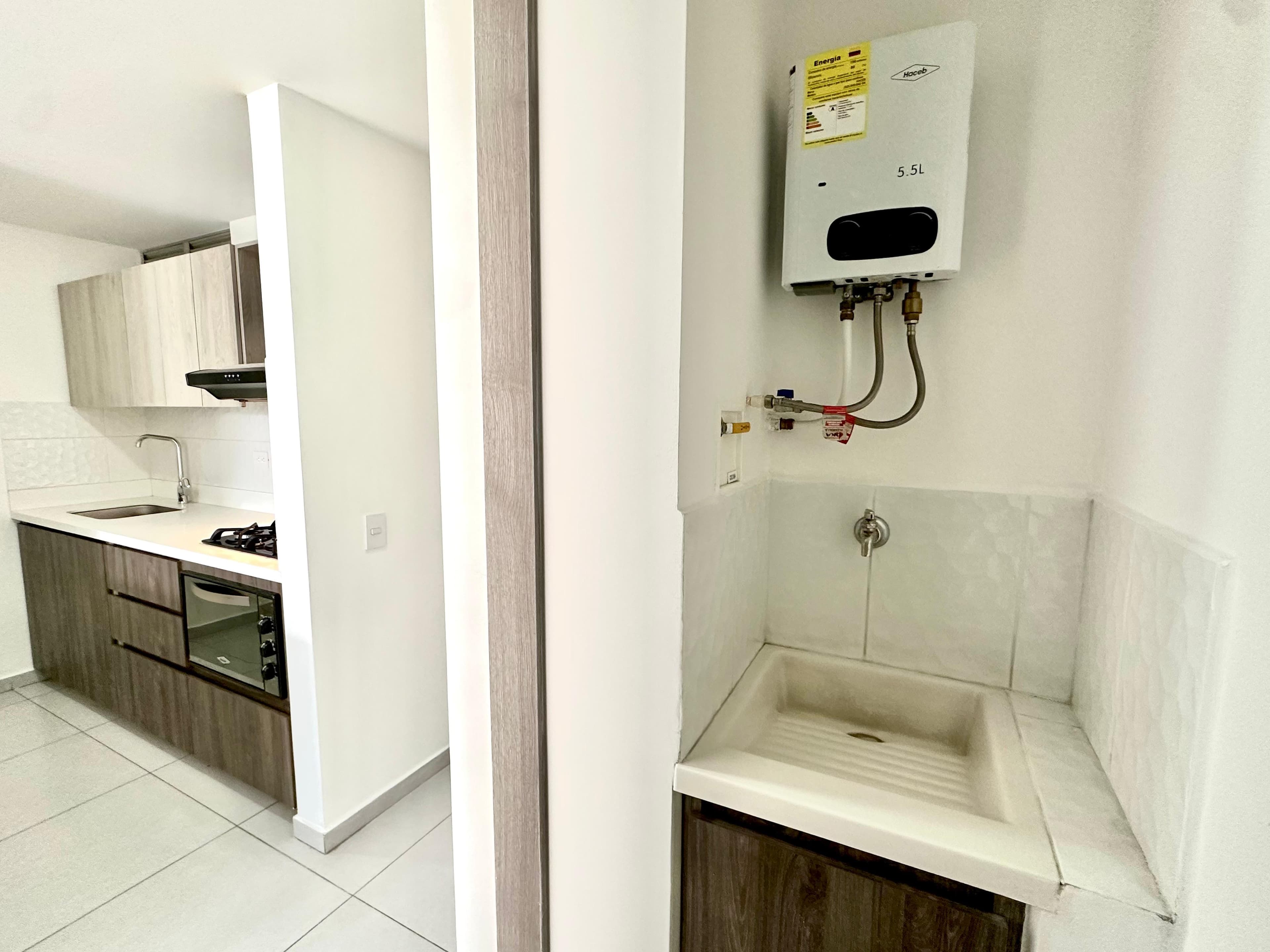 Apartment for Sale in Medellín, San Diego Poblado Neighborhood, Metropolitan Apartments