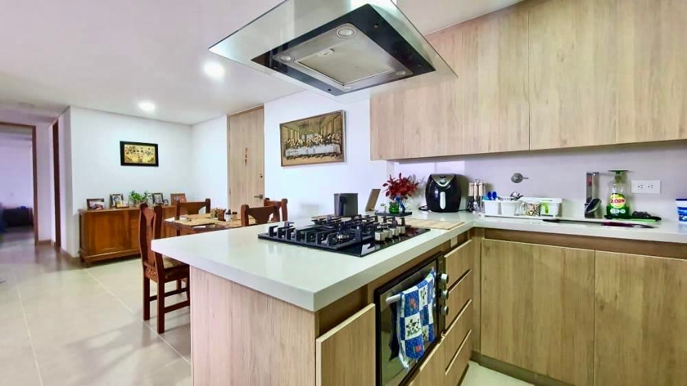 Apartment for Sale in Medellín, Las Palmas Neighborhood, Poblado, Near the Oriente Tunnel