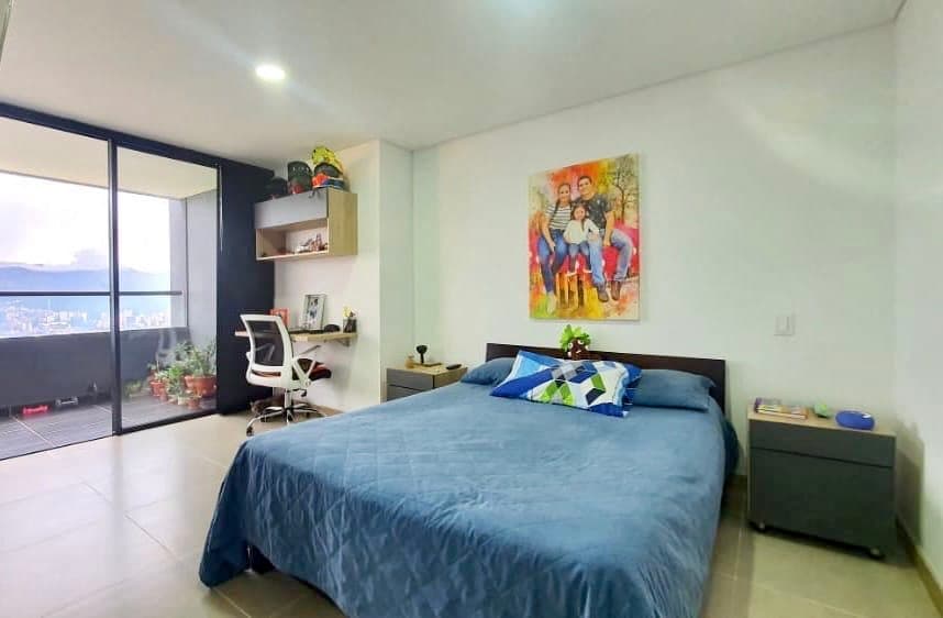 Apartment for Sale in Medellín, Las Palmas Neighborhood, Poblado, Near the Oriente Tunnel
