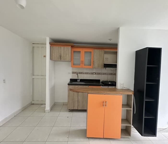 Apartment for Rent in the Serramonte Area, Bello—Serranova Open-Concept Unit