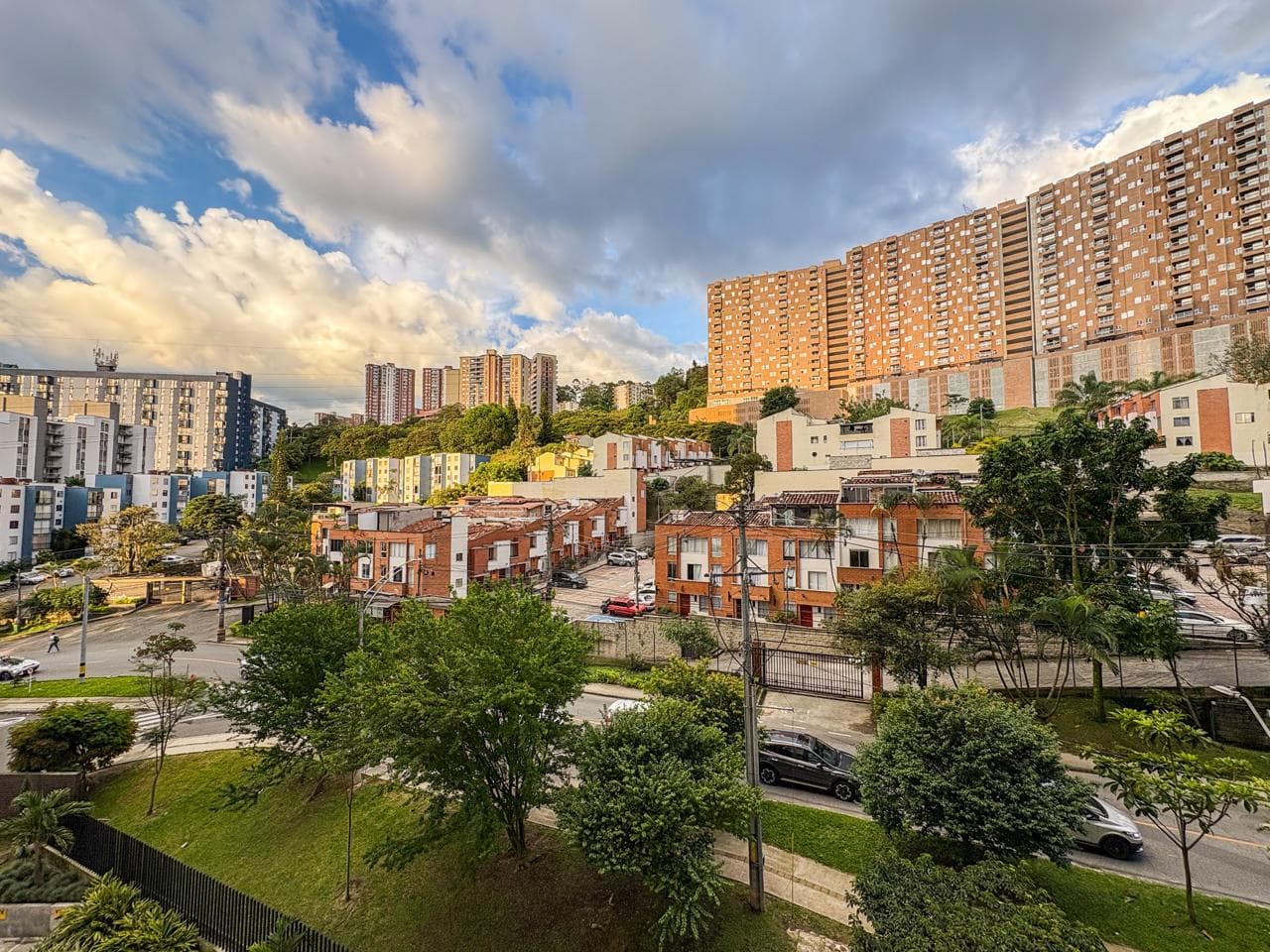 Apartment for Sale in the Loma del Indio Area, Poblado—Citte Complex