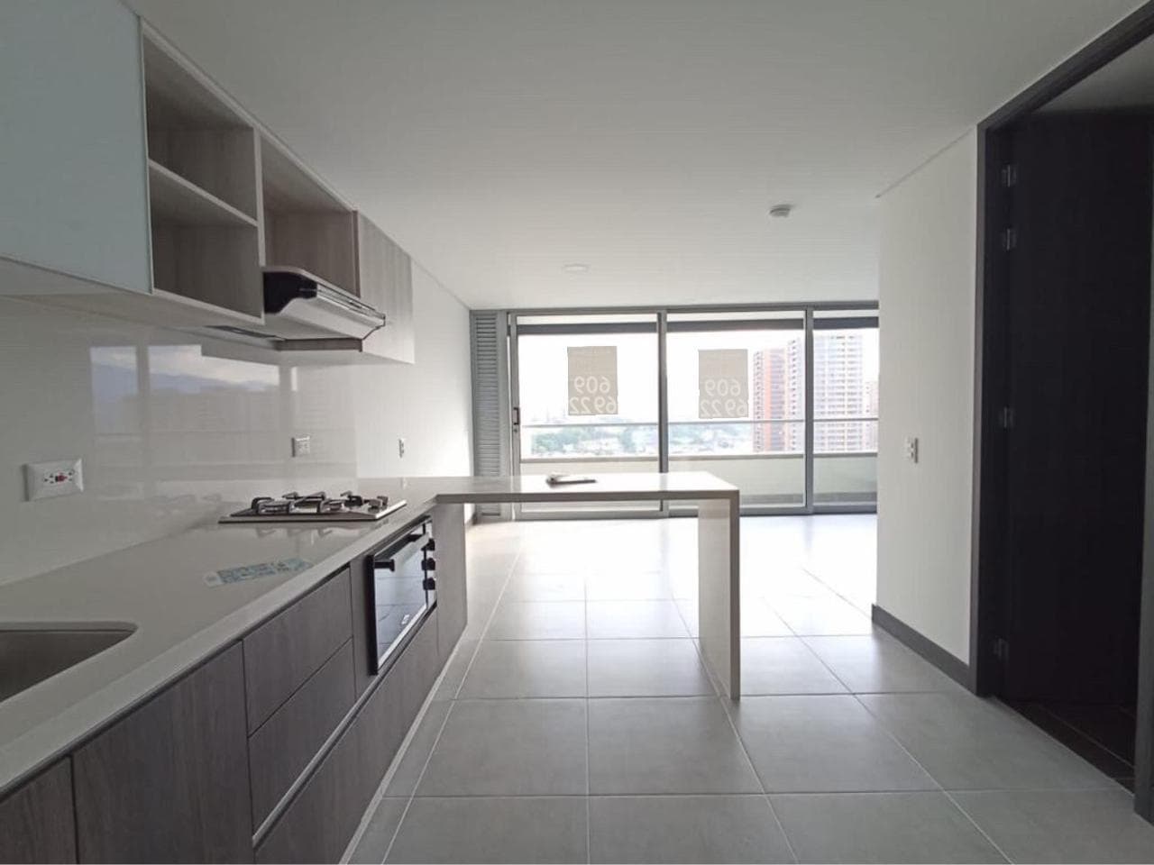 Apartment for Rent, Ciudad del Río Area, Poblado—La Riviere Complex