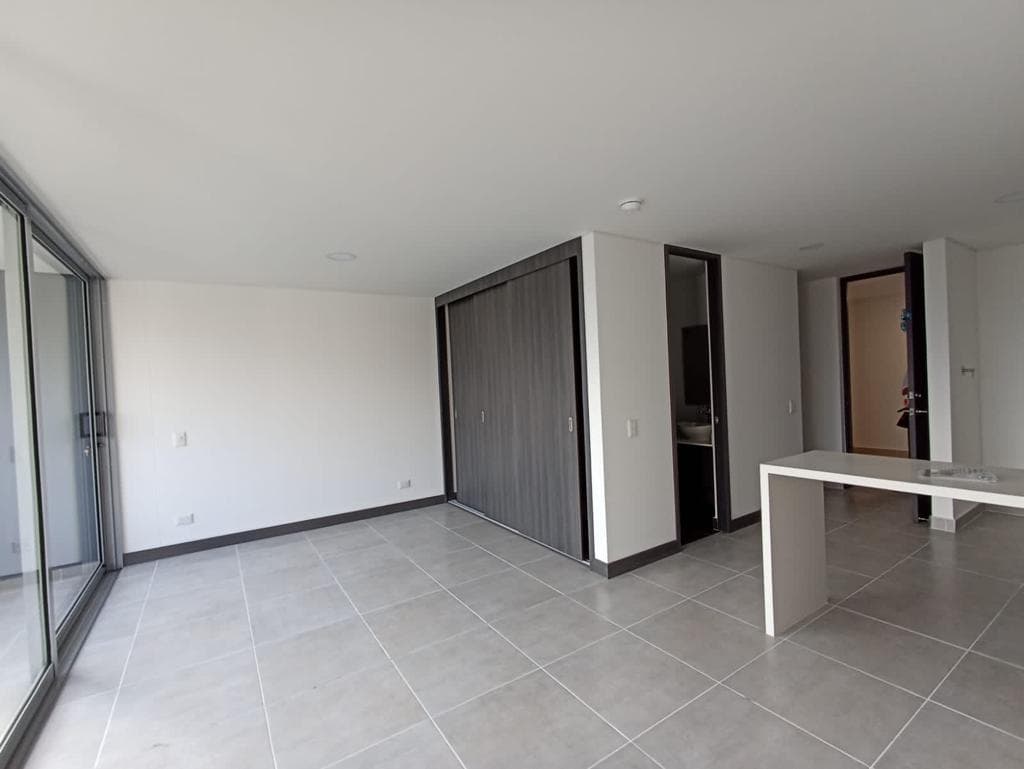 Apartment for Rent, Ciudad del Río Area, Poblado—La Riviere Complex