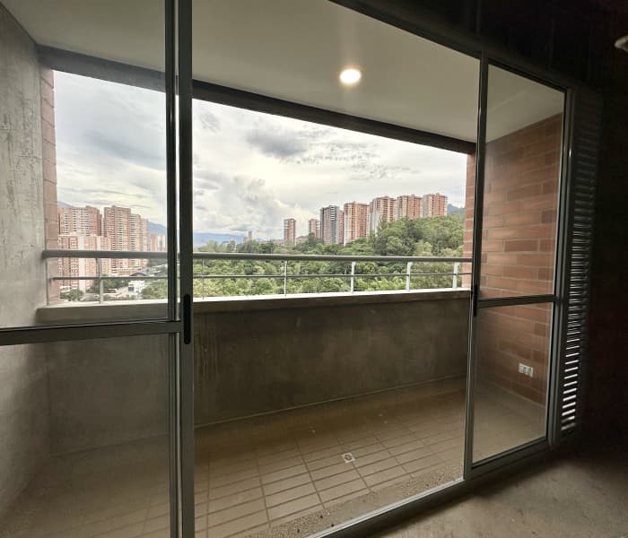 Apartment for Sale in the Fabricato Neighborhood, Bello—Distrito Plaza Complex (Under Construction)
