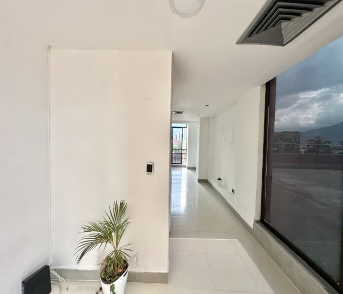 Office for Sale in the Poblado Area, Near El Parque—Plaza del Poblado Building