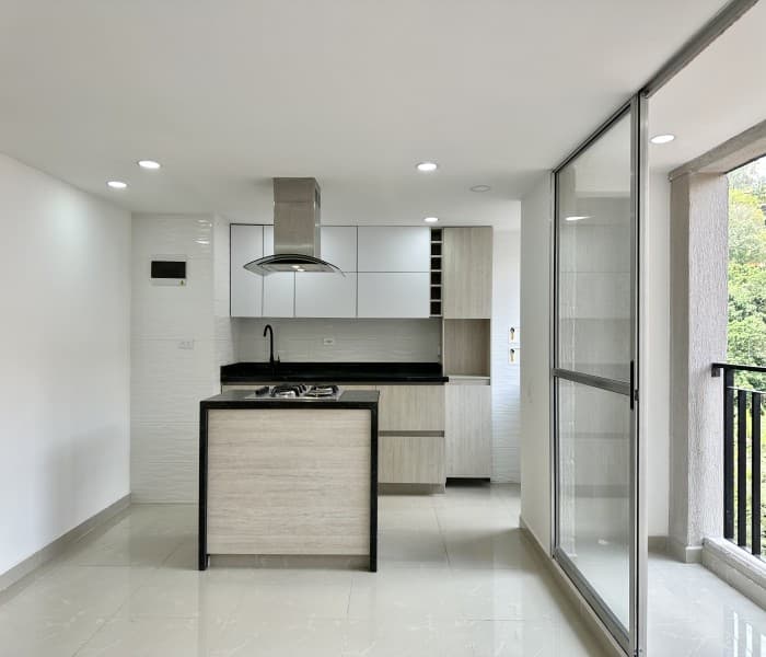 Apartment for Rent in the Las Lomitas Neighborhood, Sabaneta—Monteflor Complex