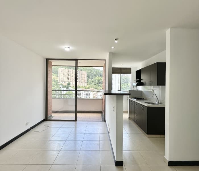 Apartment for Sale in the Loma del Indio Neighborhood, Poblado, Medellín—Entrepalmas San Diego Complex