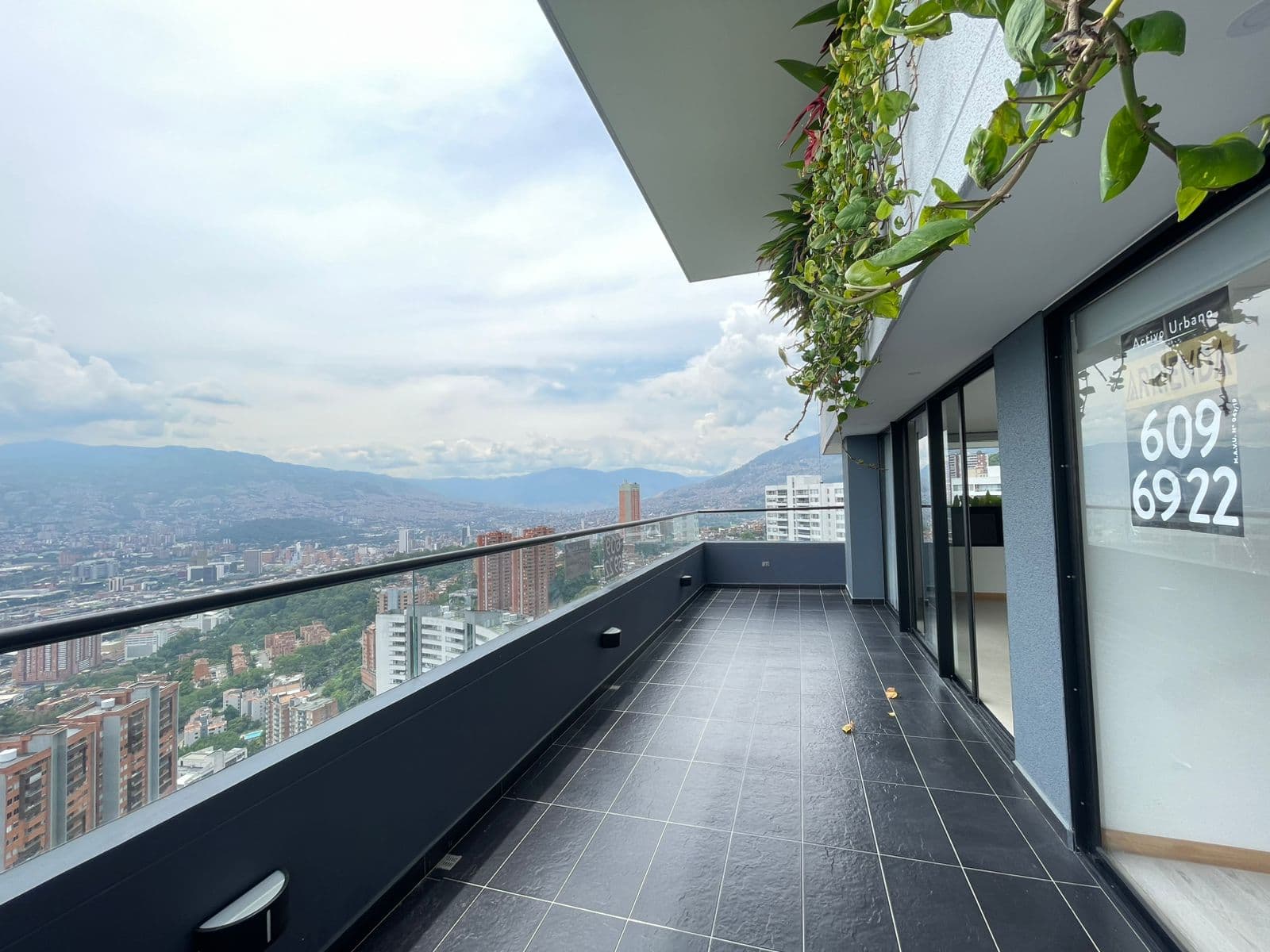 Apartment for Rent, Las Palmas Neighborhood, Poblado—Bosque Santo Complex