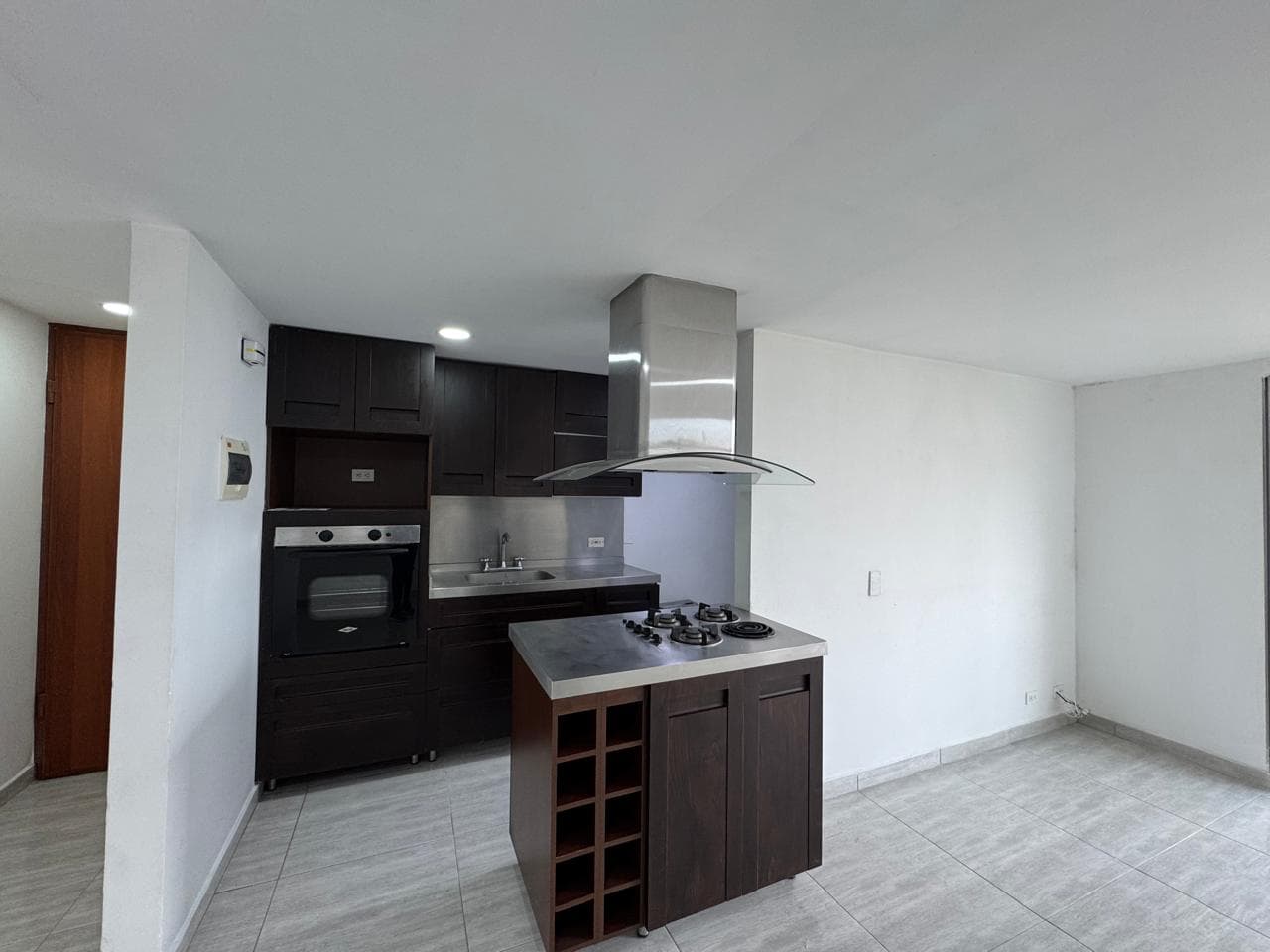 Apartment for Sale, Suramericana Neighborhood, Itagüí, Altos De Suramerica