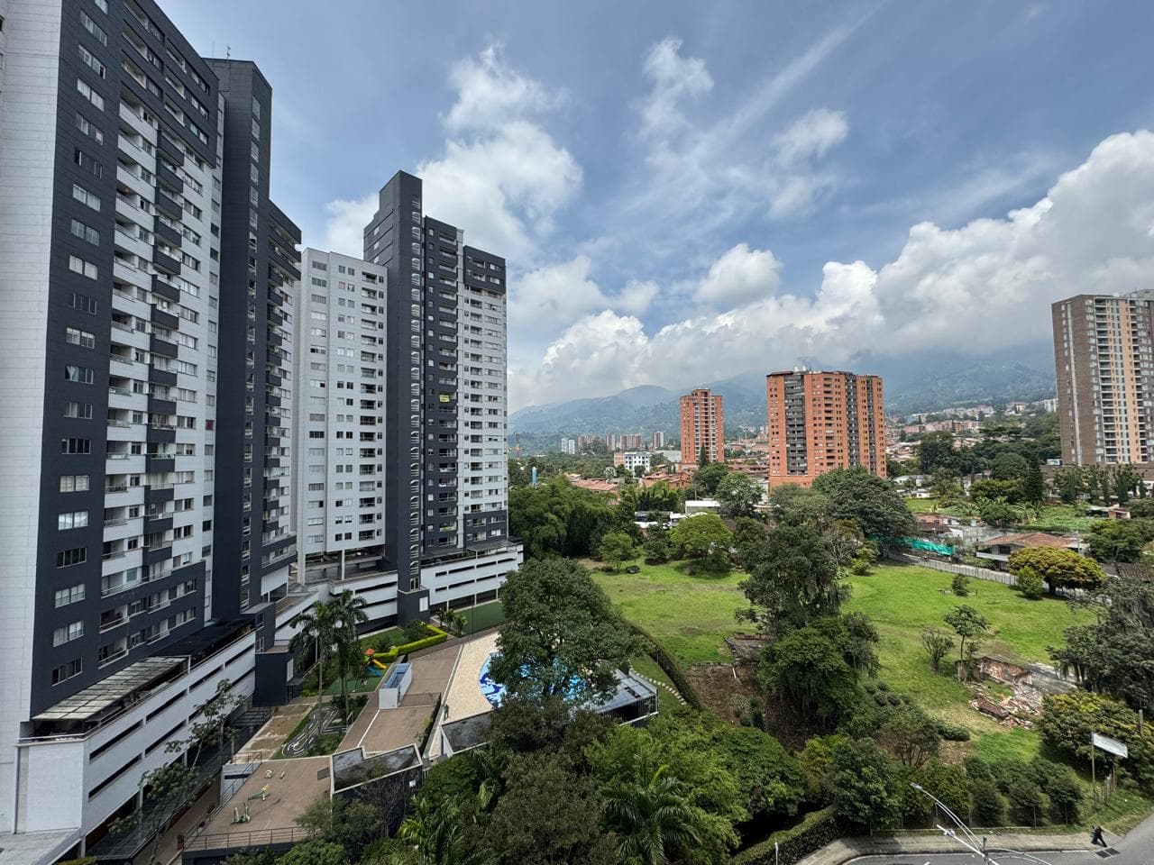 Apartment for Sale, Suramericana Neighborhood, Itagüí, Altos De Suramerica