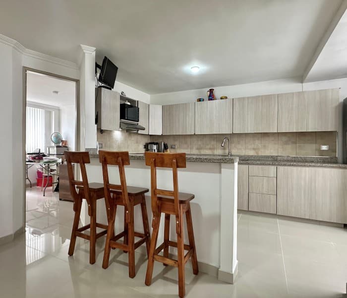 Apartment for Sale, Simón Bolívar Neighborhood, Near the 80th Street Metro Station