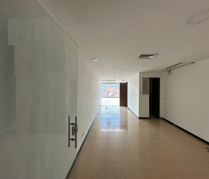 Office for Rent - Av. 33 Area, Ofix Building