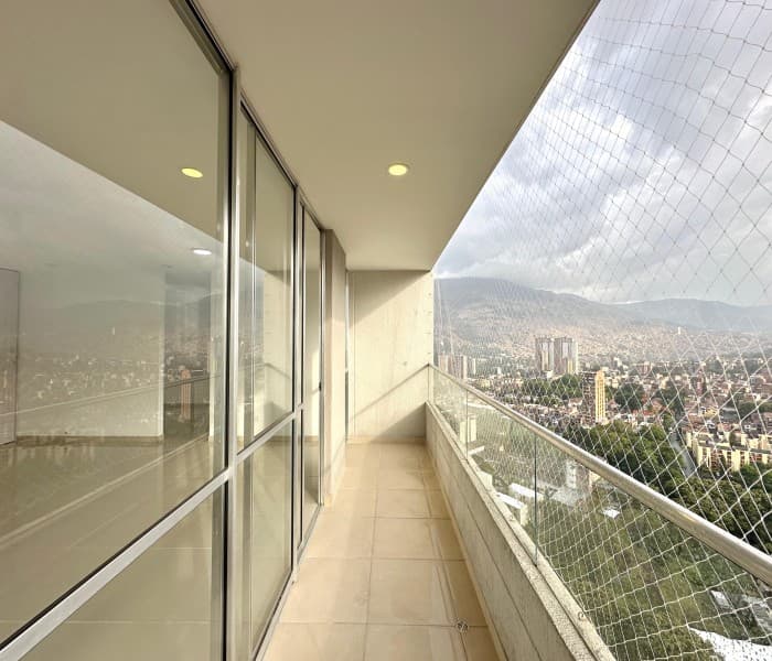 Apartment for Sale - Los Puertos Neighborhood, Bello, Puerto Azul Complex - Near Fabricato
