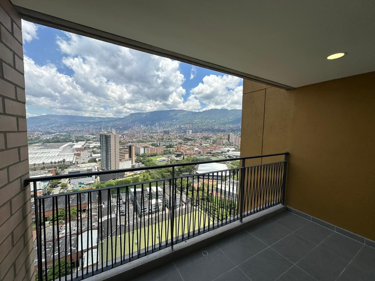 Apartment for Rent, Av. Las Vegas Area, Envigado—Civita Complex