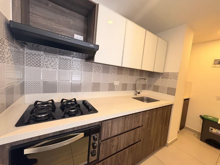 Apartment for Rent, San Diego Area - Metropolitan Development