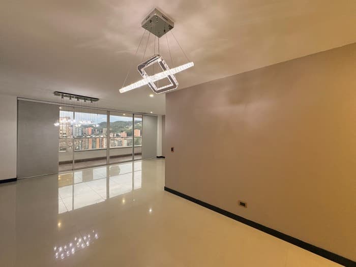 Apartment for Rent, El Poblado Area - La Cumbre Complex