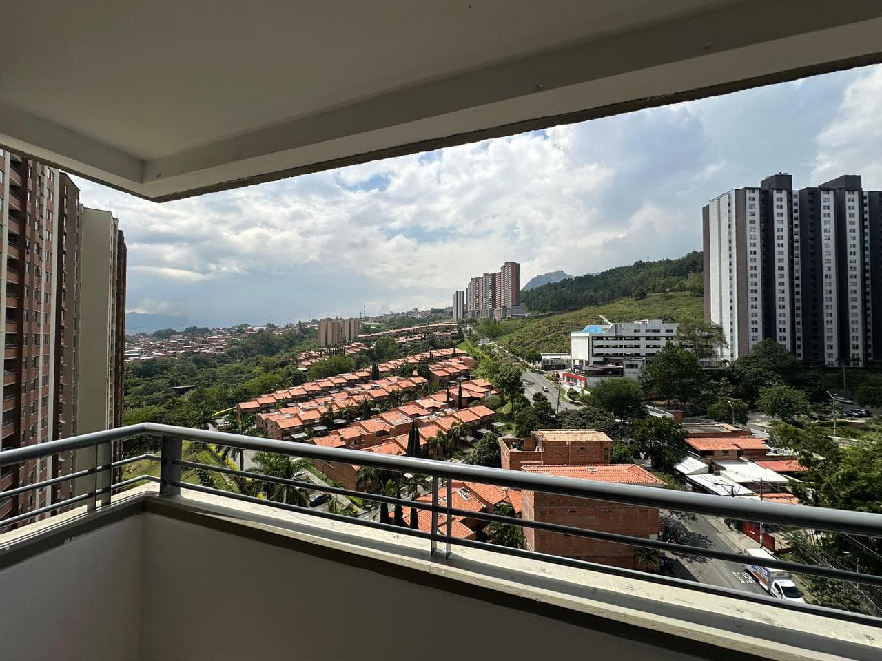 Apartment for rent, Amazonia-Bello neighborhood, Camino del Viento complex