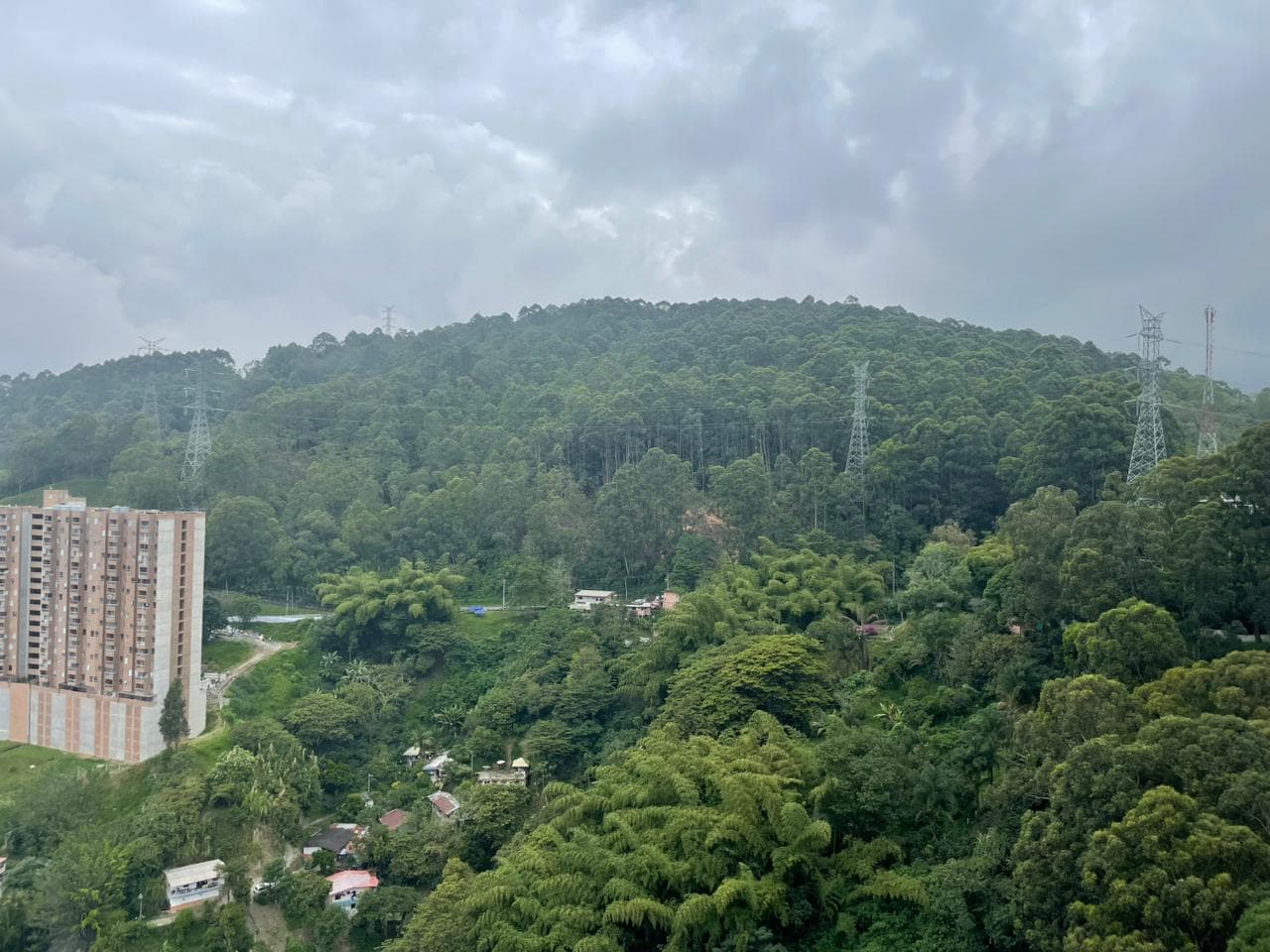 Apartment for rent, Las Palmas-Poblado neighborhood, Bosque Santo complex