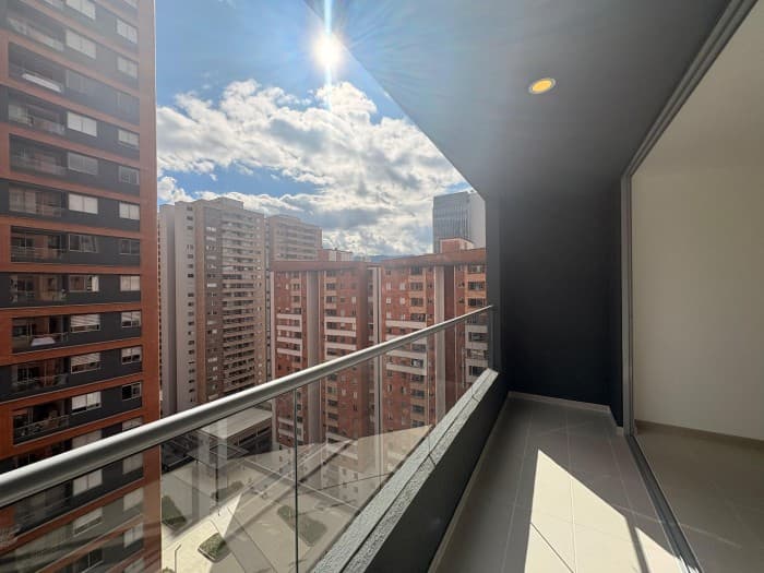Apartment for Rent in the Ciudad del Río Area, Poblado - Bosque del Río Development