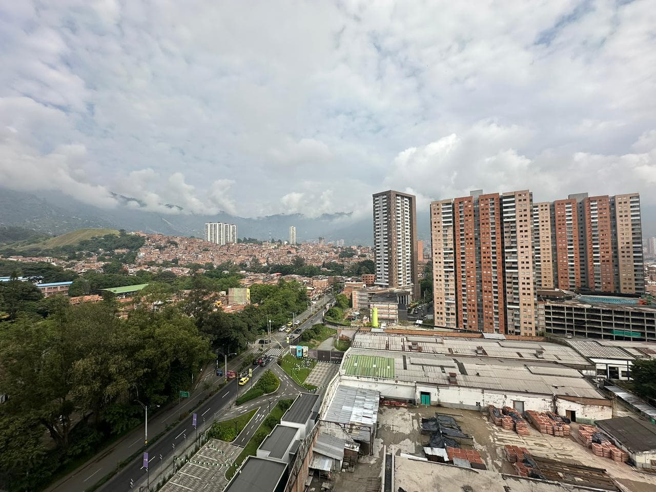 Apartment for Sale, Unfinished Unit in the Santa Ana Neighborhood, Bello - Distrito Plaza Development
