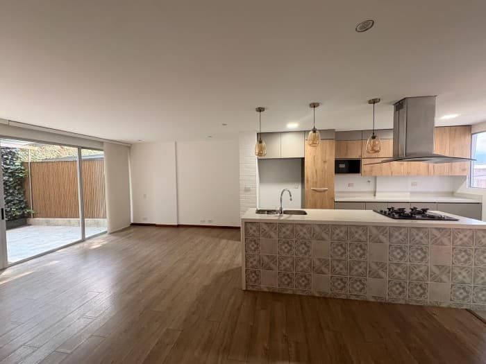 House for Rent in the Altos Del Poblado Neighborhood, Las Palmas - Casa Milano Complex