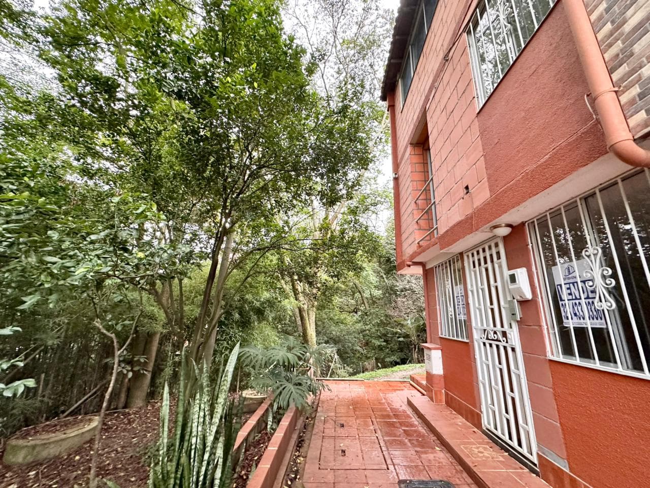HOUSE FOR SALE, SANTA ANA - BELLO AREA, PALMAR DE SERRAMONTE OPEN-CONCEPT COMPLEX