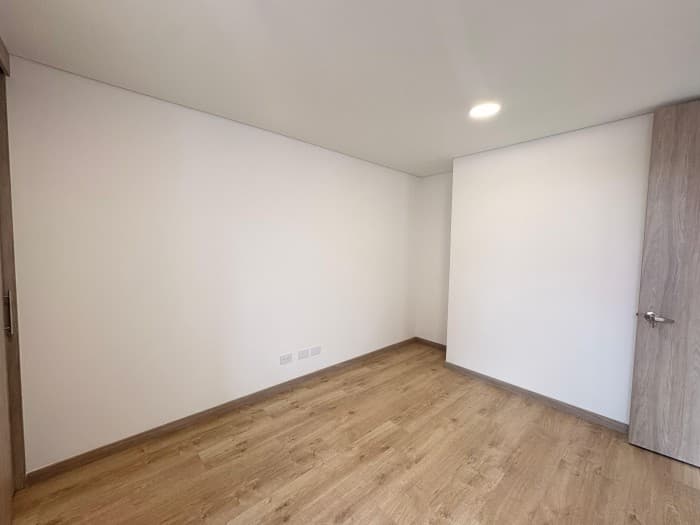 APARTMENT FOR SALE, SANTA ANA AREA, BELLO - DISTRITO PLAZA COMPLEX