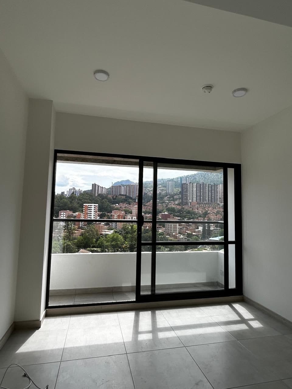 APARTMENT FOR RENT, SANTA ANA AREA - FABRICATO, AKI COMPLEX