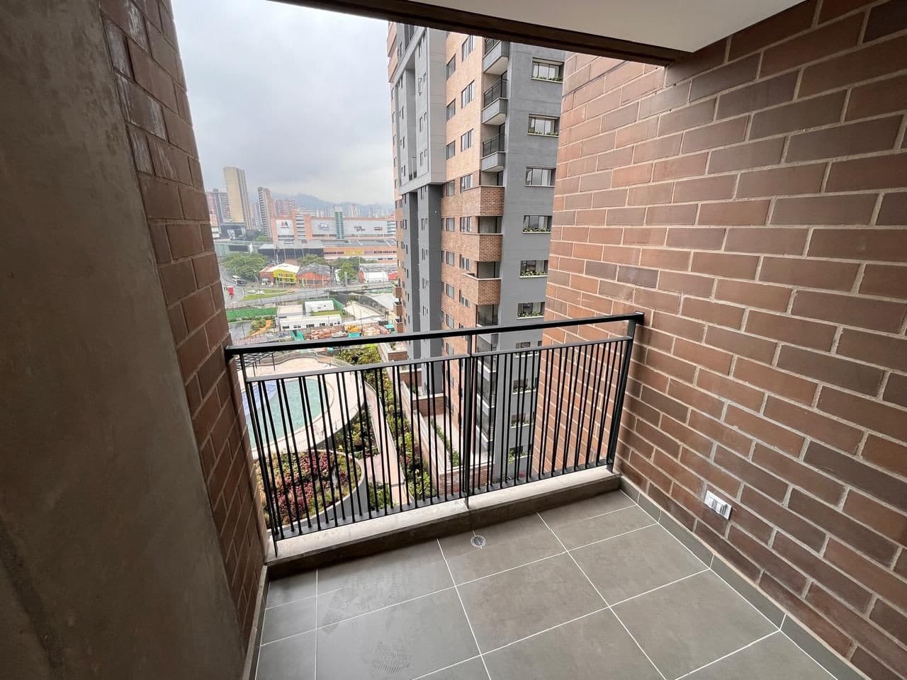APARTMENT FOR RENT, LAS VEGAS - ENVIGADO AREA, CIVITA COMPLEX