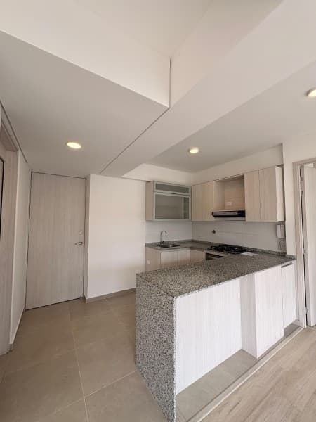 APARTMENT FOR RENT, SABANETA AREA - AMONTE COMPLEX