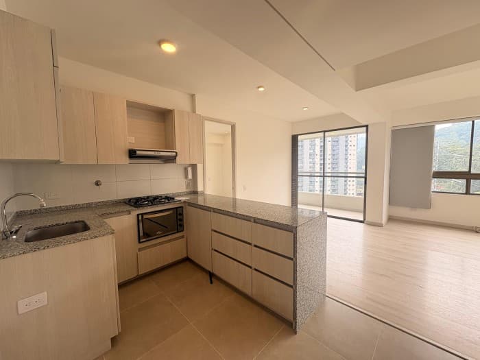 APARTMENT FOR RENT, SABANETA AREA - AMONTE COMPLEX
