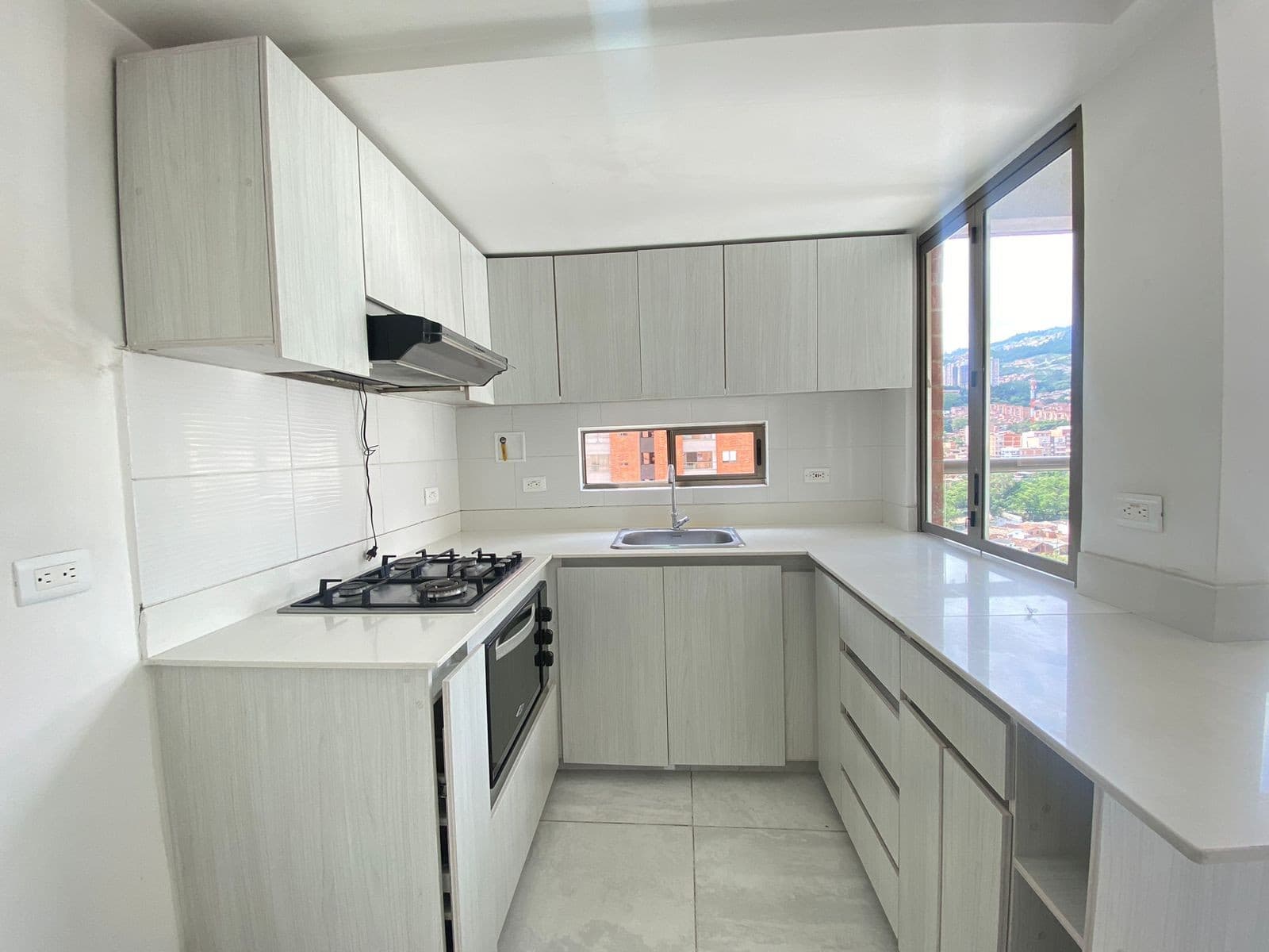 Apartment for Rent, Santa Ana - Bello Area, Flor Apartamentos Complex