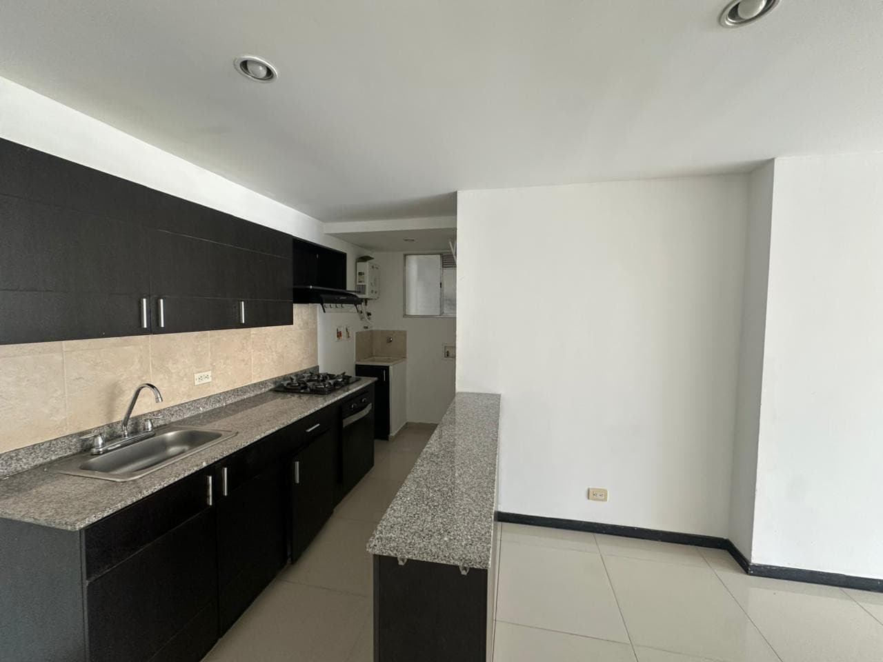 Apartment for Sale, Ciudad del Río - Poblado Area, Plaza del Río Complex