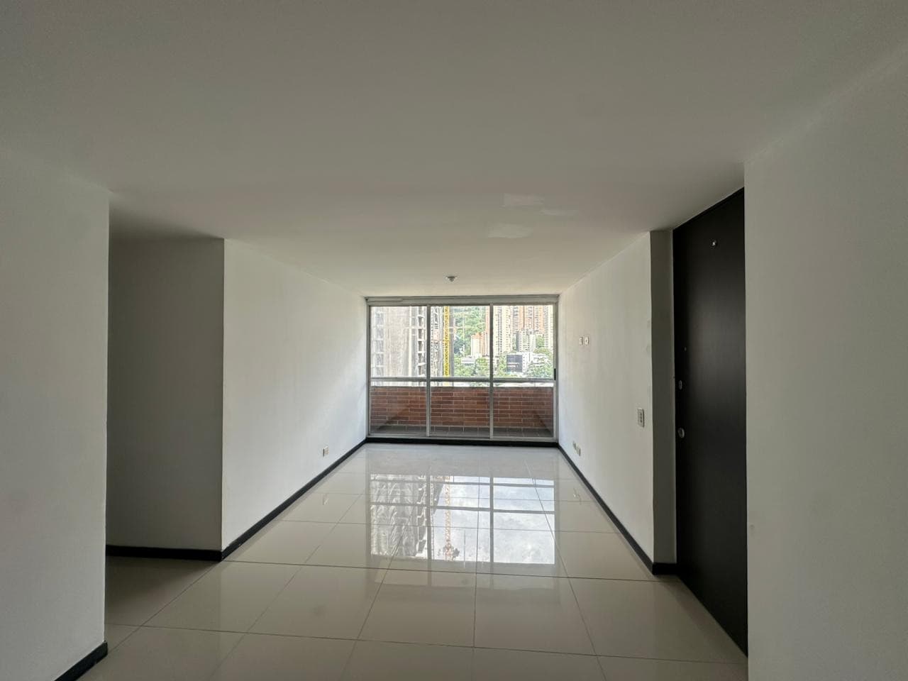 Apartment for Sale, Ciudad del Río - Poblado Area, Plaza del Río Complex