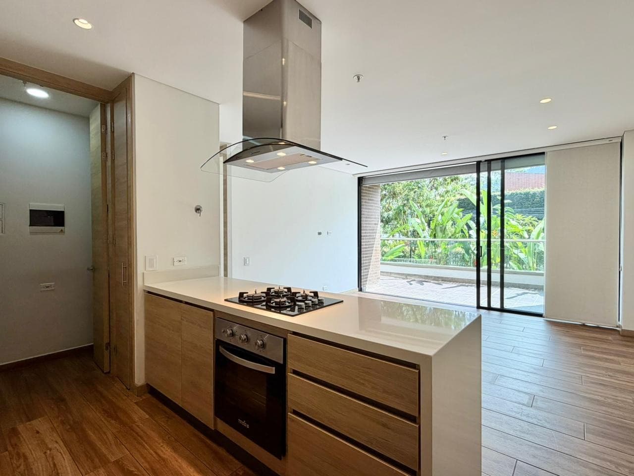 Apartment for Rent, Loma Del Escobero Area - Envigado, San Francisco Hills Complex