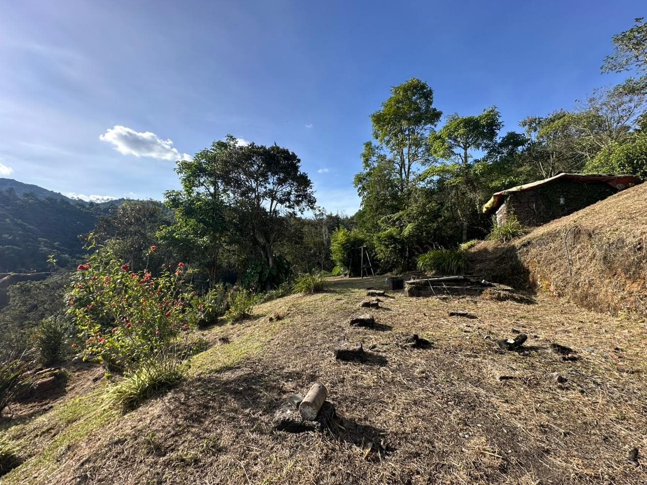 Lot for Sale, La Quiebra Area - Rionegro (15 minutes from JMC Airport)