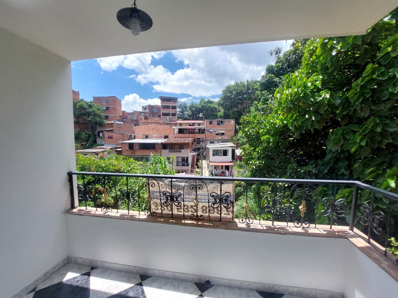 Apartment for Rent — Manrique La Central Neighborhood