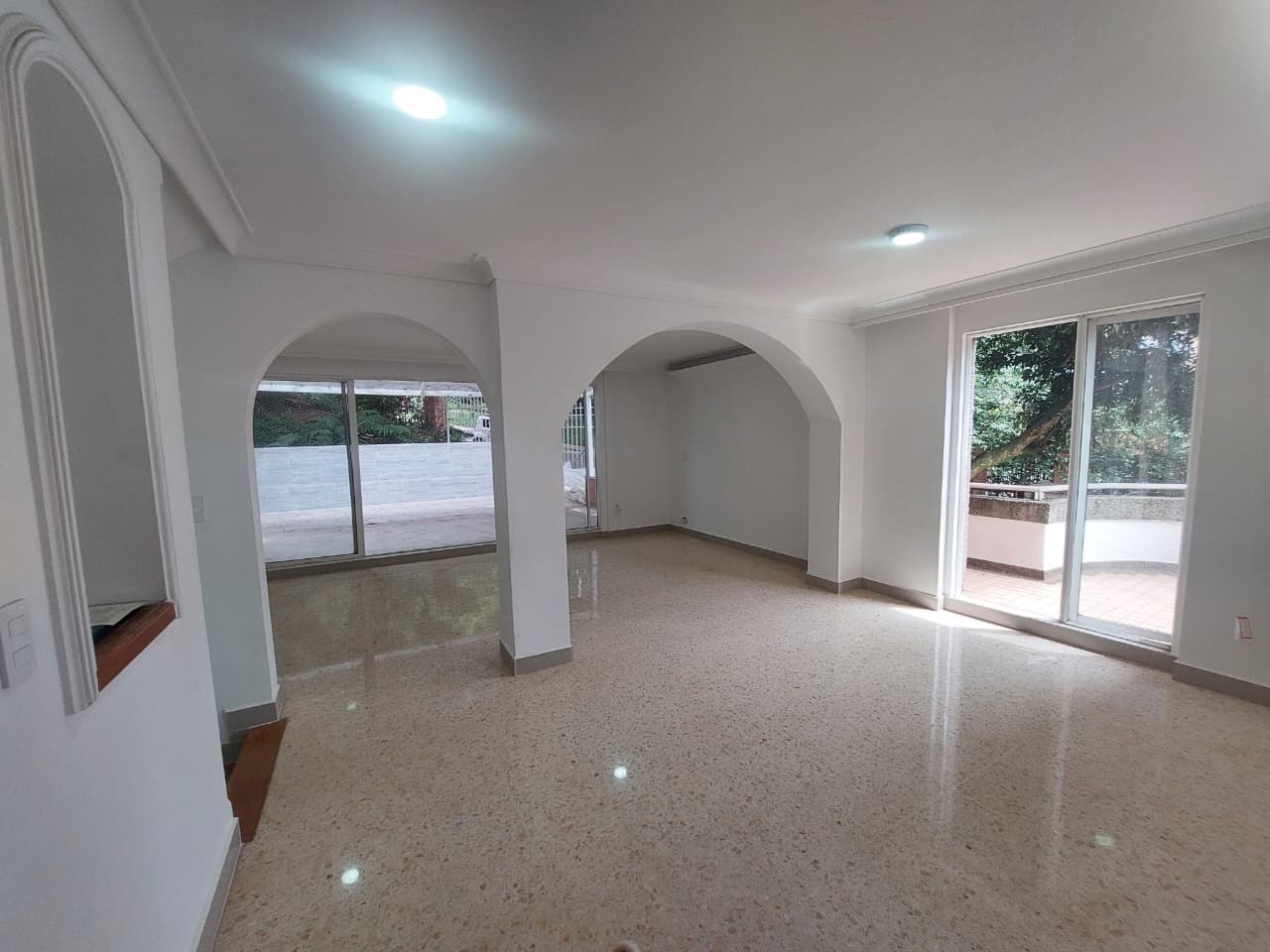 Duplex House for Rent, Castropol - El Poblado Area, Santa Catalina Complex