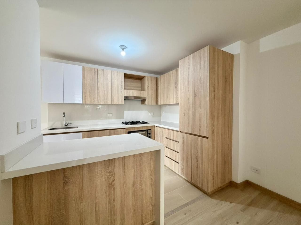 Apartment for Rent, Camino Verde Area - Envigado, Rio Complex