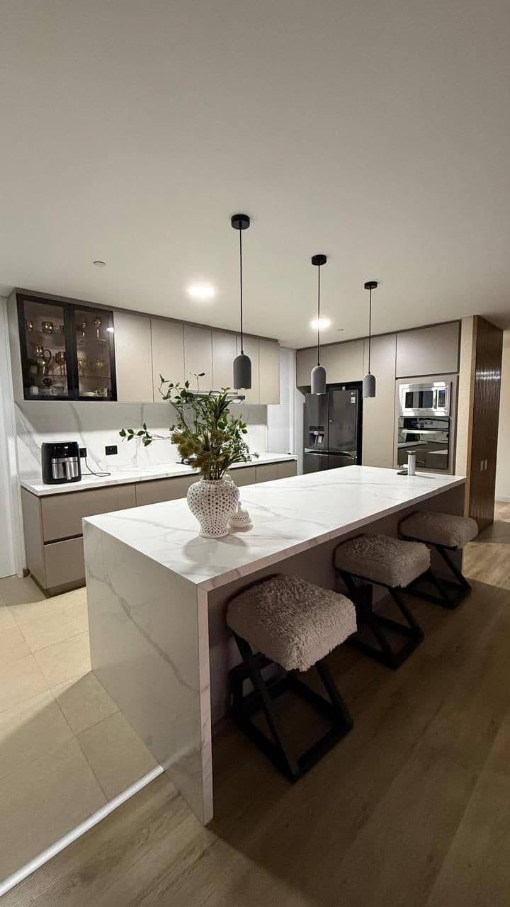 Furnished Apartment for Rent, Santa Maria de los Angeles - Poblado Neighborhood, Montreal Complex