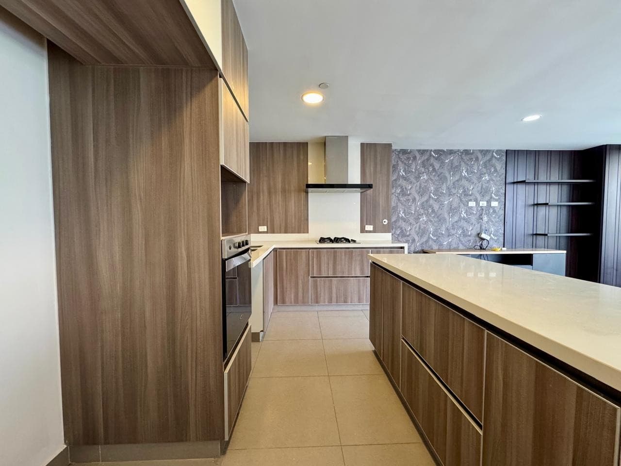 Duplex Penthouse for Rent, Loma de las Brujas Neighborhood - Envigado, Entrepinos Complex