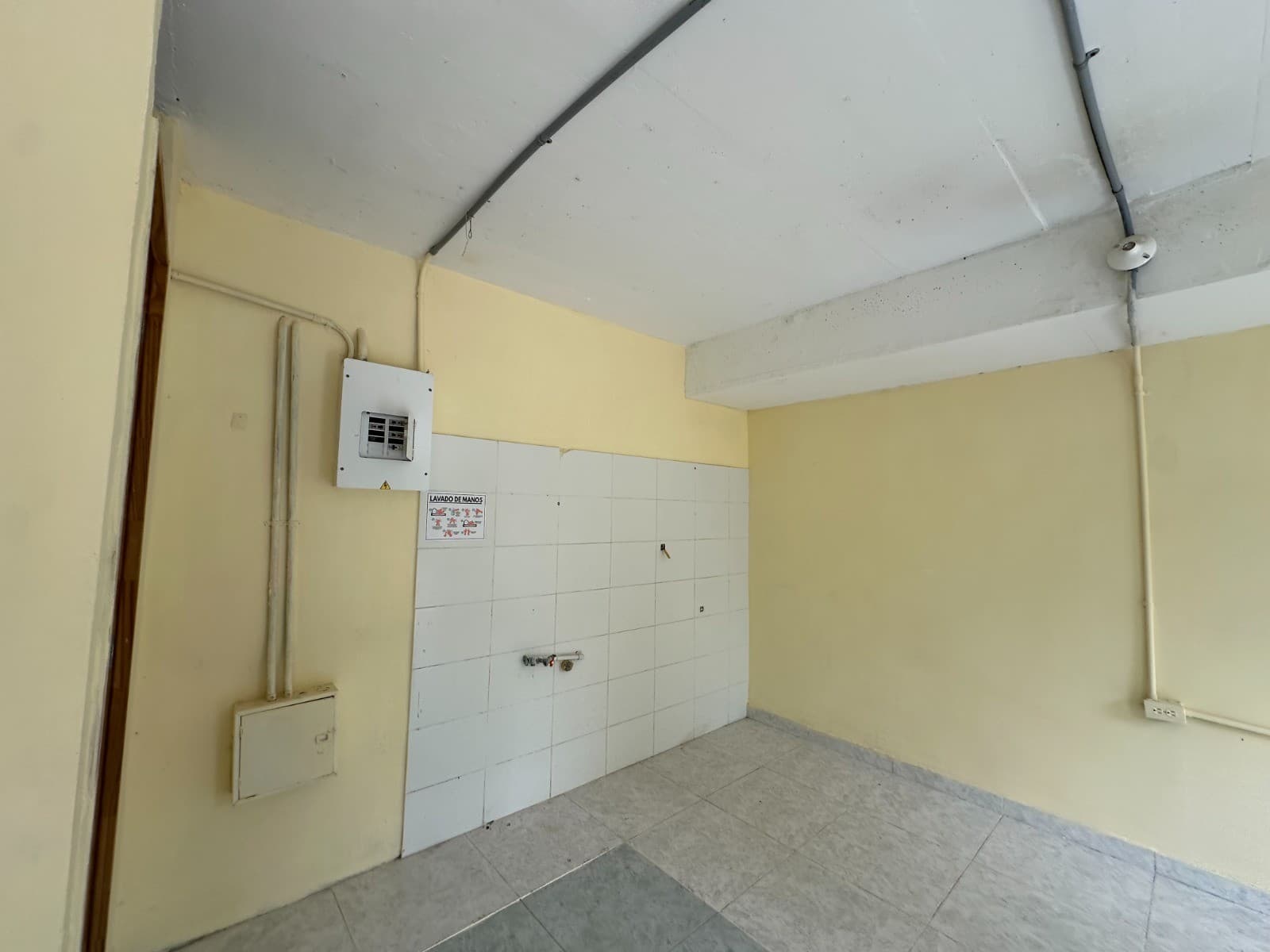 Commercial Property for Sale, Riachuelos Area, Bello.