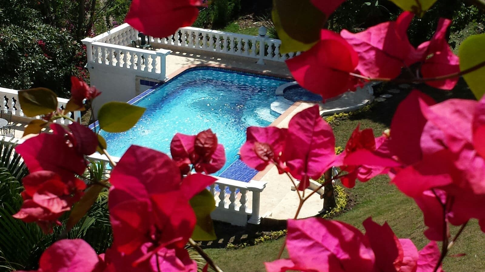 Country House for Sale, Copacabana Area, Villa Roca Complex