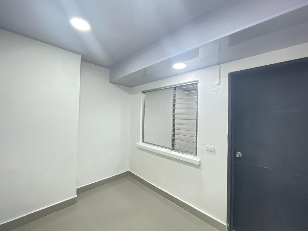 Office for Rent, Downtown Medellín, La Ermita Building