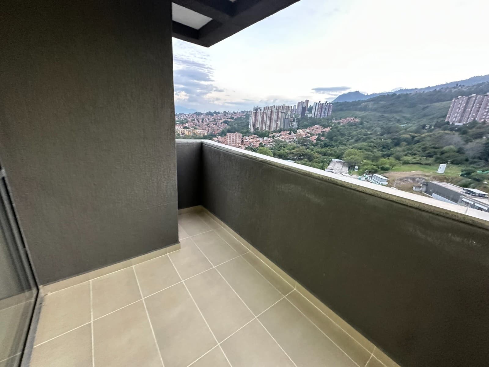 Apartment for Rent, Los Puertos - Bello Area, Puerto Ventura Complex
